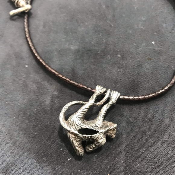 Lou Guerin Monkey and Fire Agate Leather Necklace RARE - Picture 8 of 9